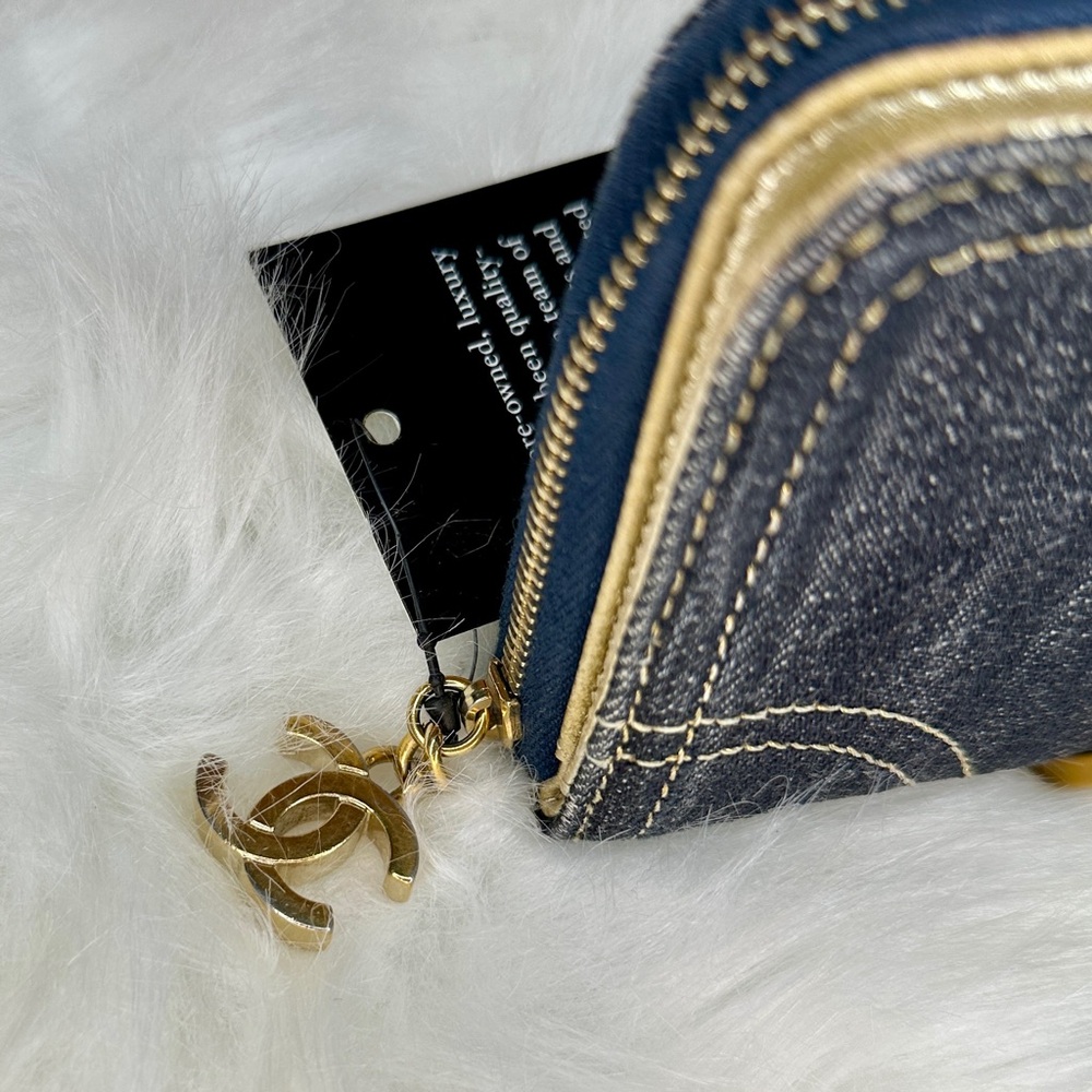 CHANEL Blue Denim Wallet with Gold Details - Picture 9 of 14